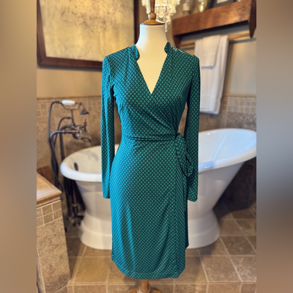 Ann Taylor Teal Patterned Midi Dress true wrap dress size 4